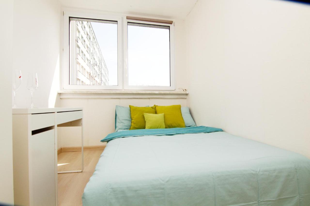 Blue River - Komandorska - Near Railway Station - Pkp Вроцлав Екстериор снимка